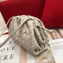 Load image into Gallery viewer, BV030  8.7x4.7x2.8inch
