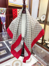 Load image into Gallery viewer, CLTH169  90x90cm
