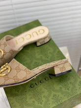 Load image into Gallery viewer, SE557 Size 4-10  Heels:2.5cm Lining: Sheep skin Sole: Italian leather
