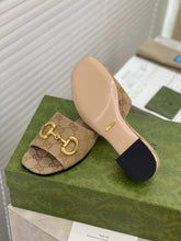 Load image into Gallery viewer, SE557 Size 4-10  Heels:2.5cm Lining: Sheep skin Sole: Italian leather
