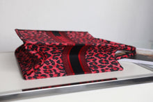 Load image into Gallery viewer, DR167 HIGHEST QUALITY VERSION    L:16.3x13.8x7.1inch
