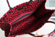 Load image into Gallery viewer, DR167 HIGHEST QUALITY VERSION    L:16.3x13.8x7.1inch
