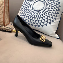 Load image into Gallery viewer, SE567  Size 4-9  Heels:7cm Material: Cowhide  Lining: Sheep skin Sole: Italian leather
