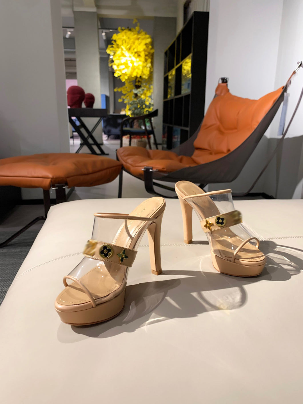 SE571 Size 4-11   Heels:10cm Material: Cowhide  Lining: Sheep skin Sole: Italian leather