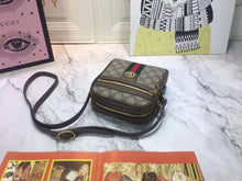 Load image into Gallery viewer, GC291  Mini:5.7x7x2.4inch   Small:9x9.5x2inch
