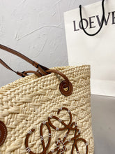 Load image into Gallery viewer, LWE021 Small Anagram Basket bag / 11x9.5inch
