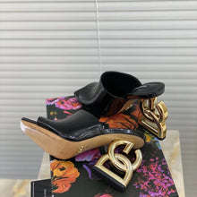 Load image into Gallery viewer, SE599  Size 5-11
