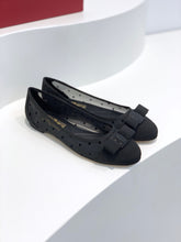 Load image into Gallery viewer, SE607 Size 4-10 Flat 1cm  Heel 3cm  Heel 7cm
