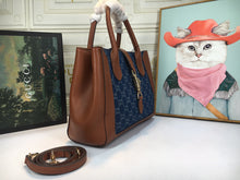 Load image into Gallery viewer, GC302  11.8x9.5x4.7inch
