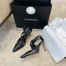 Load image into Gallery viewer, SE612  Size 5-8 Heels:7.5cm Material: Sheep skin Lining: Sheep skin Sole: Italian leather
