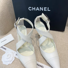 Load image into Gallery viewer, SE614  Size 5-8 Heels:7.5cm Material: Sheep skin Lining: Sheep skin Sole: Italian leather
