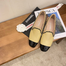 Load image into Gallery viewer, SE617 Size 5-10  Material: Cowhide  Lining: Sheep skin Sole: Italian leather
