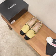 Load image into Gallery viewer, SE617 Size 5-10  Material: Cowhide  Lining: Sheep skin Sole: Italian leather
