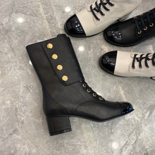 Load image into Gallery viewer, SE619  Size 5-9 Material: Cowhide  Lining: Sheep skin Sole: Italian leather
