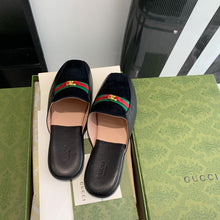 Load image into Gallery viewer, SE624 Size 5-9    Material: Cowhide  Lining: Sheep skin Sole: Italian leather
