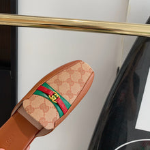 Load image into Gallery viewer, SE625 Size 5-9   Material: Cowhide  Lining: Sheep skin Sole: Italian leather
