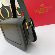 Load image into Gallery viewer, VLTN025  Mini:7.1x4.9x3inch Small:10.6x5.9x3.5inch
