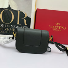 Load image into Gallery viewer, VLTN028   VLTN013  Mini:7.1x4.9x3inch  Small:10.6x5.9x3.5inch
