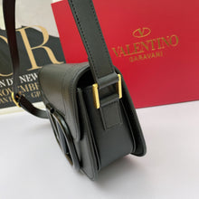 Load image into Gallery viewer, VLTN029   VLTN013  Mini:7.1x4.9x3inch  Small:10.6x5.9x3.5inch
