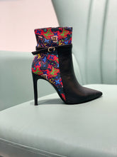 Load image into Gallery viewer, SE636 Size 4-11 Heels:10.5cm Material: Cowhide  Lining: Sheep skin Sole: Italian leather
