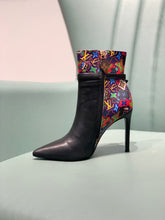 Load image into Gallery viewer, SE636 Size 4-11 Heels:10.5cm Material: Cowhide  Lining: Sheep skin Sole: Italian leather
