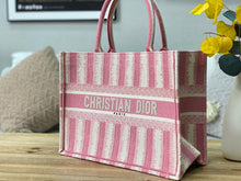 Load image into Gallery viewer, DR172 HIGHEST QUALITY VERSION S:14.4x11x6.9inch  L:16.3x13.8x7.1inch
