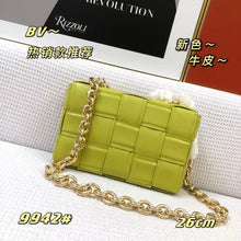 Load image into Gallery viewer, BV034   10.2x7.1x3.2inch
