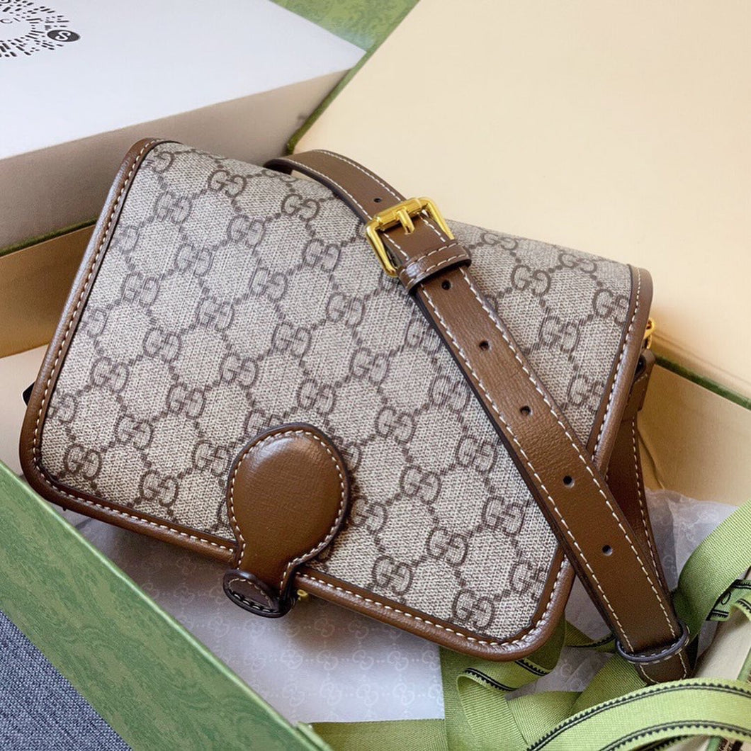 GC324  7.9x6.7x3.2inch