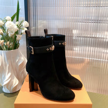 Load image into Gallery viewer, SE683  Size 4-11
