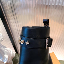 Load image into Gallery viewer, SE685  Size 4-11
