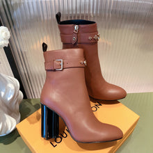 Load image into Gallery viewer, SE686   Size 4-11
