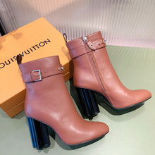 Load image into Gallery viewer, SE686   Size 4-11
