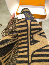 Load image into Gallery viewer, CLTH204   100%Cashmere	30x192cm
