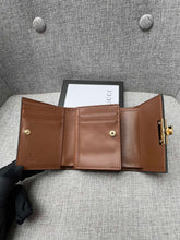 Load image into Gallery viewer, GC342   4.3x3.7x1.2inch
