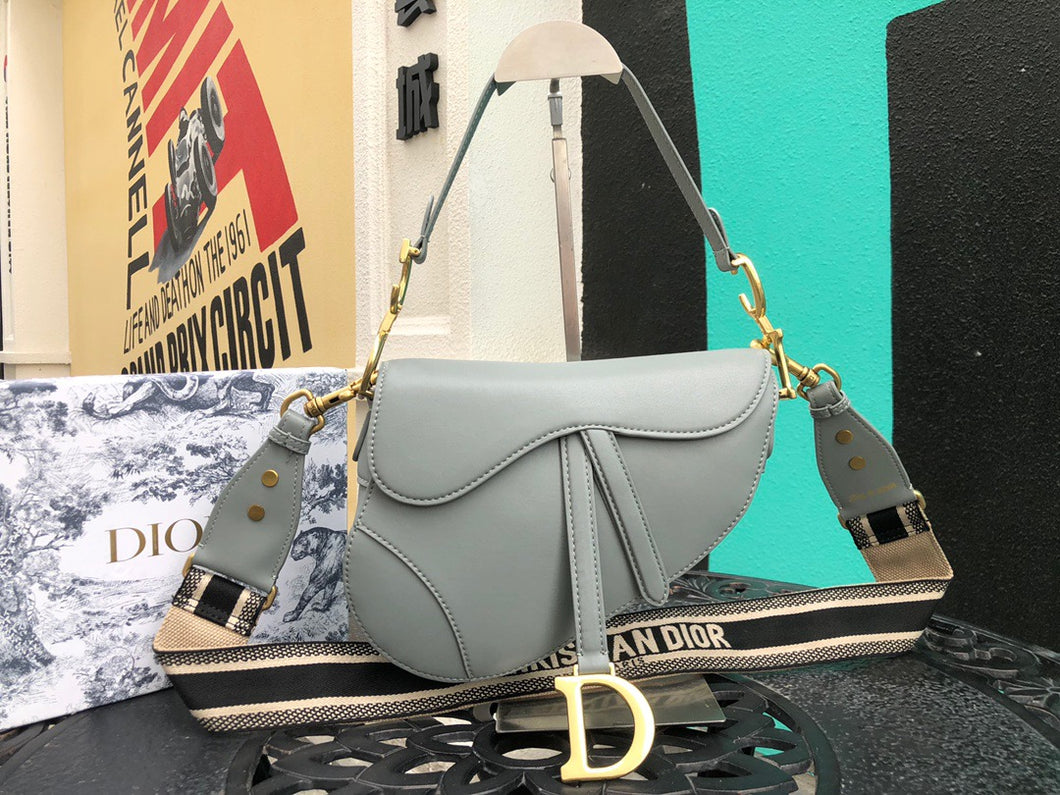 DR193  10.2x7.9x2.8inch