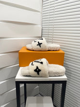 Load image into Gallery viewer, SE729  Size 4-11
