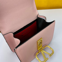 Load image into Gallery viewer, VLTN053   7.1x6.3x3.3inch
