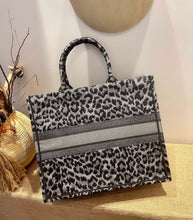 Load image into Gallery viewer, DR201  HIGHEST QUALITY VERSION  L:16.3x13.8x7.1inch  S:14.4x11x6.9inch   Mini:8.9x9.5x3.2inch
