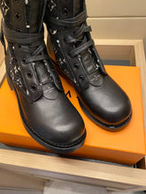 Load image into Gallery viewer, SE733  Size 4-9
