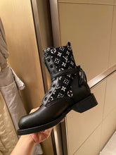 Load image into Gallery viewer, SE733  Size 4-9
