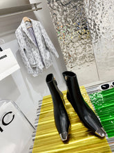 Load image into Gallery viewer, SE736    Size 5-9 Heels:4.5cm Material: Cowhide  Lining: Sheep skin Sole: Italian leather
