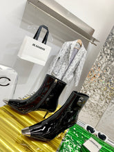 Load image into Gallery viewer, SE737    Size 5-9 Heels:4.5cm Material: Cowhide  Lining: Sheep skin Sole: Italian leather
