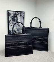 Load image into Gallery viewer, DR210  HIGHEST QUALITY VERSION S:14.4x11x6.9inch    L:16.3x13.8x7.1inch
