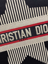 Load image into Gallery viewer, DR211  HIGHEST QUALITY VERSION   L:16.3x13.8x7.1inch
