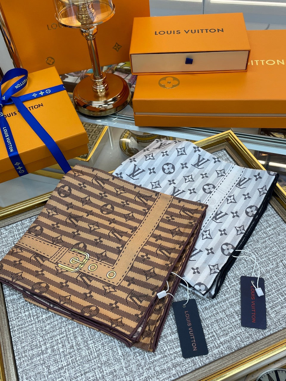 CLTH218   Silk 90x90cm