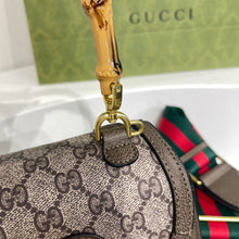 Load image into Gallery viewer, GC379   8.3x5.9x2.8inch
