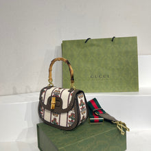 Load image into Gallery viewer, GC380   8.3x5.9x2.8inch
