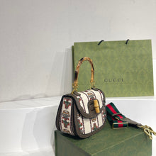 Load image into Gallery viewer, GC380   8.3x5.9x2.8inch
