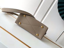 Load image into Gallery viewer, LB597  HIGHEST QUALITY VERSION   S:9.8x7.1x4.7inch  M:12.6x9.4x5.9inch
