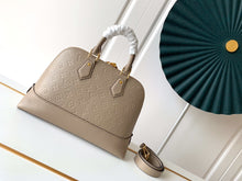 Load image into Gallery viewer, LB598  HIGHEST QUALITY VERSION   S:9.8x7.1x4.7inch  M:12.6x9.4x5.9inch
